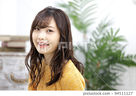 Female portrait 94511127