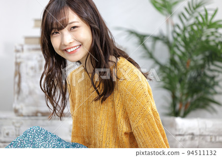 Female portrait 94511132