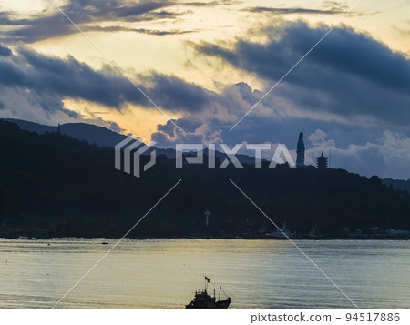Son Tra mountain and Linh Ung temple at dawn, Da Nang, Vietnam 94517886