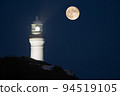 燈塔和第 16 個月亮 94519105