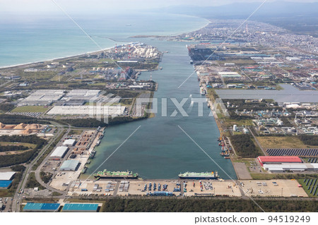 苫小牧港的天空景觀 94519249