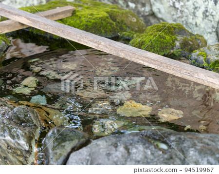 A chozuya at a shrine where water springs out 94519967