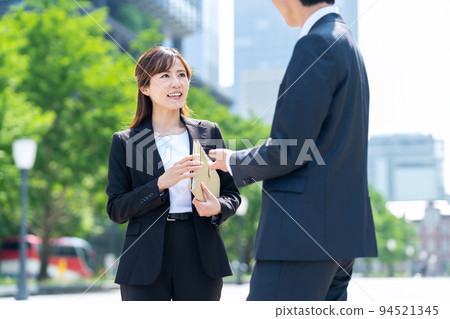 女商人男性團隊銷售商人 94521345