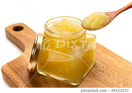 homemade apple jam 94522872