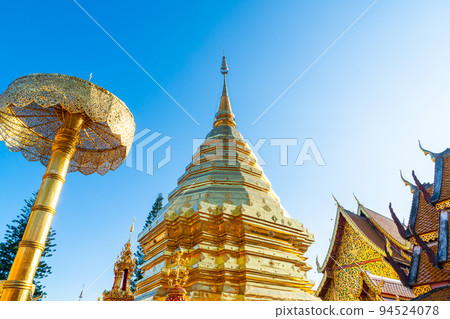 beautiful Golden mount at the temple at Wat Phra That Doi Suthep. beautiful Golden mount at the temple at Wat Phra That Doi Suthep. 94524078