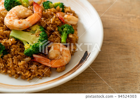 fried rice with broccoli and shrimps fried rice with broccoli and shrimps 94524303