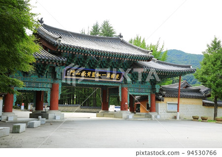 temple scenery, summer travel, 94530766