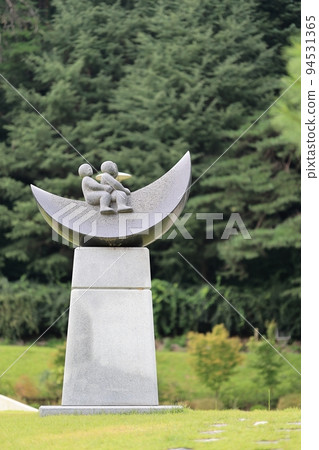 summer temple trip, temple scenery 94531365