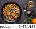Seafood pasta with clams Spaghetti alle Vongole. 94531488