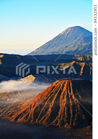 婆羅摩山，印度尼西亞爪哇的聖山 94532955