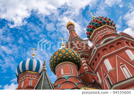 St. Basil's Cathedral on Red Square in Moscow. 94535600
