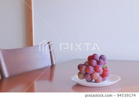 grapes autumn fruit red pione on the table grapes autumn fruit red pione on the table 94539174