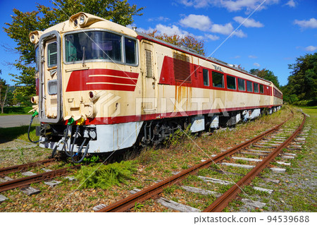 2022 年 9 月在克勞福德公園舉行的 Kiha 82 系列柴油車 94539688