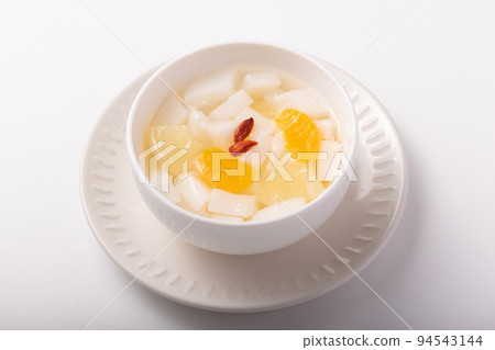 Almond tofu (with mandarin orange and pineapple) 94543144