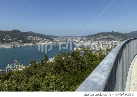從鍋館村山公園展望台眺望長崎港[長崎縣長崎市出雲] 94549196