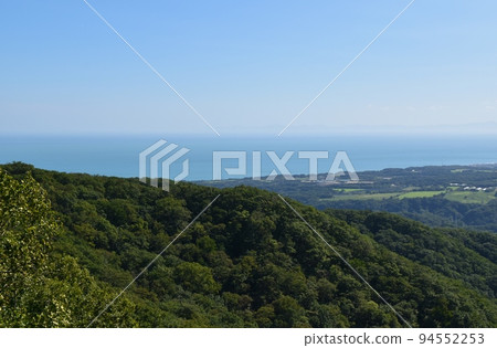 陽光明媚的北海道登別風景 94552253