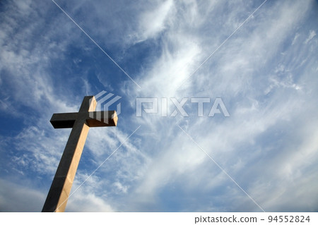 Cross on the hill above Dubrovnik, Croatia 94552824