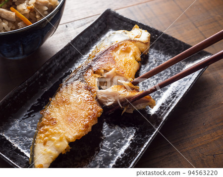 Seasoned rice and mackerel Saikyo-yaki 94563220