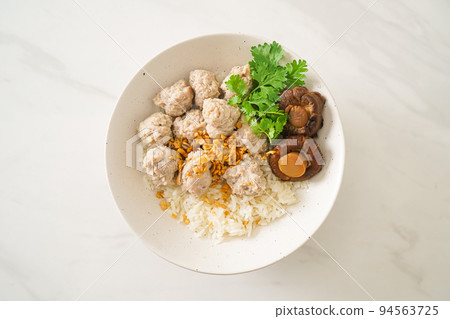 Dried Rice Porridge with Boiled Pork Bowl 94563725