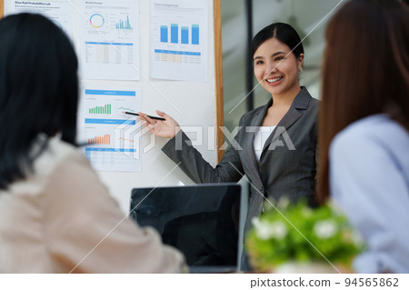 Financial Analyst discussing with Investment Banker at Meeting Room. Fund investment concept 94565862