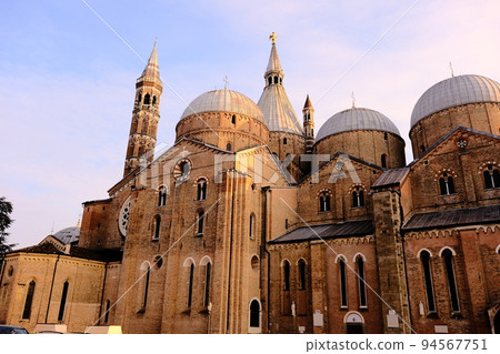 Basilica of Sant'Antonio in Padua Basilica of Sant'Antonio in Padua 94567751