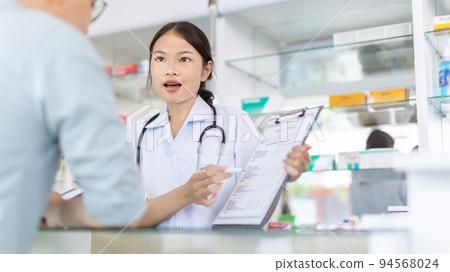 Specialist pharmacists provide advice and assistance to patients who come into the pharmacy or clinic, Prescribe medication as prescribed by a doctor, Service and assistance to patients, Pharmacy. 94568024