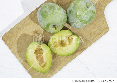 山梨縣凱爾西（李子的一種）也被稱為甲州台盆杏。幻梅。 94569797