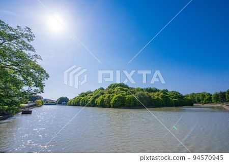 Nara City, Nara Prefecture Konabe Burial Mound 94570945