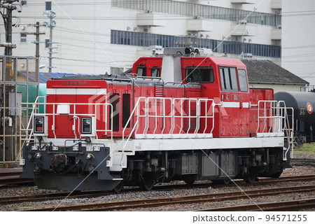 A diesel locomotive waiting at JR Freight Yokkaichi Station A diesel locomotive waiting at JR Freight Yokkaichi Station 94571255