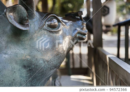 God cow statue God beast Bronze statue God cow statue God beast Bronze statue 94572366