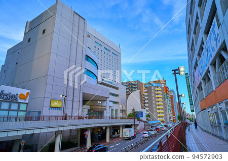 東京町田町田站前通的原町田三丁目（町田市中央圖書館等） 94572903