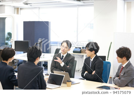 Business negotiations _ Businessmen negotiating with gestures _2 Business negotiations _ Businessmen negotiating with gestures _2 94575079