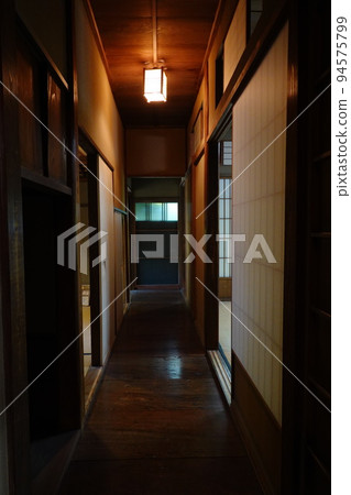 舊櫸樹莊店亭 舊櫸樹莊店亭 94575799