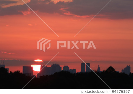 Sunrise Sunrise 94576397