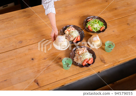 A bird's-eye view of the food being prepared A bird's-eye view of the food being prepared 94579055