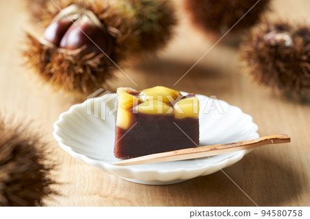 Chestnut yokan 94580758