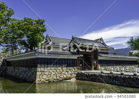 Matsumoto Castle Koraimon Gate Matsumoto City, Nagano Prefecture Matsumoto Castle Koraimon Gate Matsumoto City, Nagano Prefecture 94581080