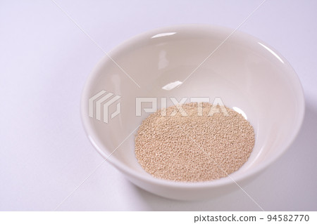 Kampo extract granules transferred to a vessel 94582770