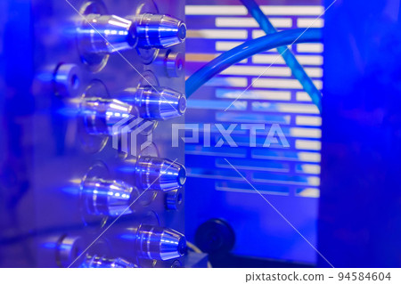 Automatic plastic injection molding machine - close up 94584604