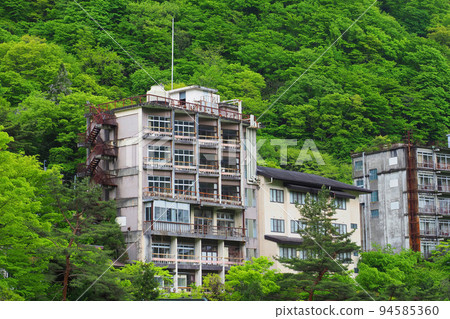 鬼怒川溫泉的廢墟酒店 鬼怒川溫泉的廢墟酒店 94585360
