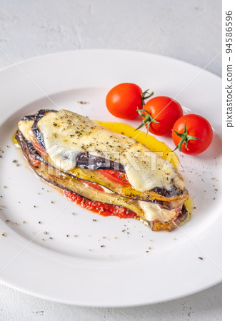Eggplant Parmigiana 94586596