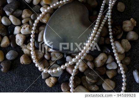 heart shaped metal and pearl necklace heart shaped metal and pearl necklace 94589928