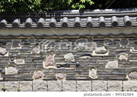 Hakata Fence of Rakusuien Garden in Fukuoka City Hakata Fence of Rakusuien Garden in Fukuoka City 94592064