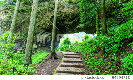 Mysterious Shrine "Power Spot / Landscape around the road from the main hall to the door to the sky" Kamishikimi Kumanoimasu Shrine (Kamishikimi, Takamori-cho, Aso-gun) Mysterious Shrine "Power Spot / Landscape around the road from the main hall to the door to the sky" Kamishikimi Kumanoimasu Shrine (Kamishikimi, Takamori-cho, Aso-gun) 94594718