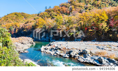 Nagatoro Valley (Autumn) 94594806