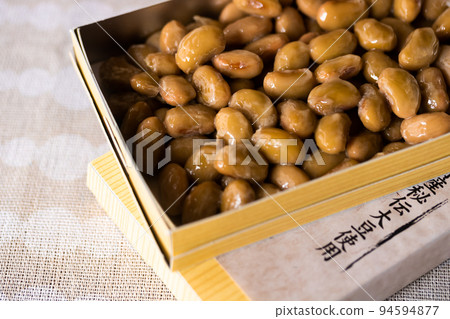 秘製豆製成的大納豆 94594877