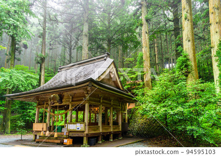 Mysterious Shrine "Power Spot/Main Hall Scenery" Kamishikimi Kumanoimasu Shrine (Kamishikimi, Takamori-cho, Aso-gun) Mysterious Shrine "Power Spot/Main Hall Scenery" Kamishikimi Kumanoimasu Shrine (Kamishikimi, Takamori-cho, Aso-gun) 94595103