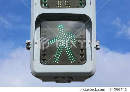 藍天和綠燈 94596742