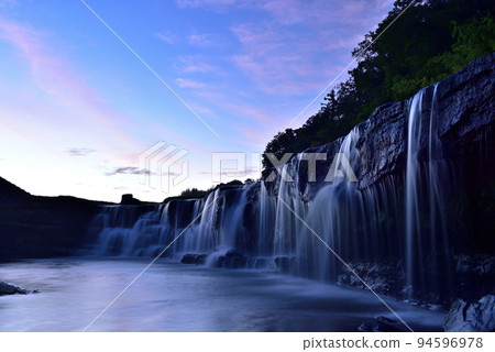 夏天的黑崎 夏天的黑崎 94596978