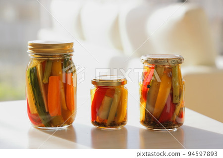 健康美味的自製泡菜 健康美味的自製泡菜 94597893
